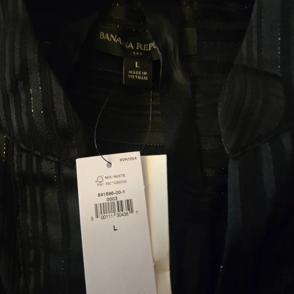 Banana Republic Blouse - NWT - Picture 2 of 6